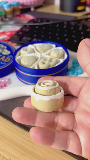 2 - Cinnamon Bun Scented Clicker Fidget - Bundle